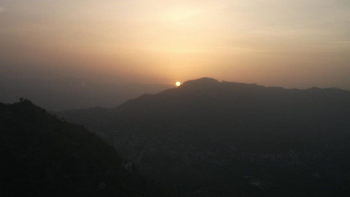 lighttravelaction-kasauli