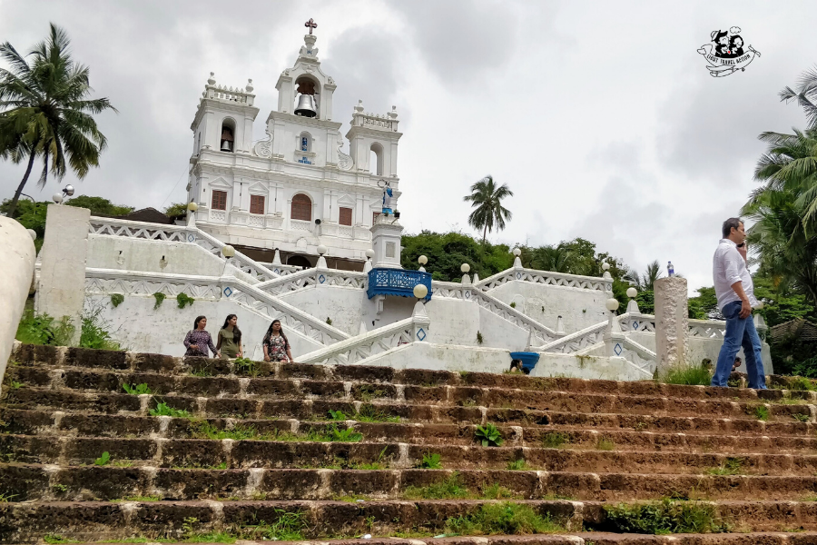 The Portuguese heritage of Goa's Fontainhas Latin Quarter is a main attraction in capital city, Panjim. Fontainhas was declared a UNESCO Heritage Zone in 1984. You'll be transported back in time as you wander past colorful old Portuguese homes, belonging to the last surviving Portuguese families of Goa. Narrow winding streets and lanes, quaint shops, art galleries, bakeries, and restaurants give it undeniable character #lighttravelaction #offbeatindia #goaindia #goaphotographyideas #goatravel