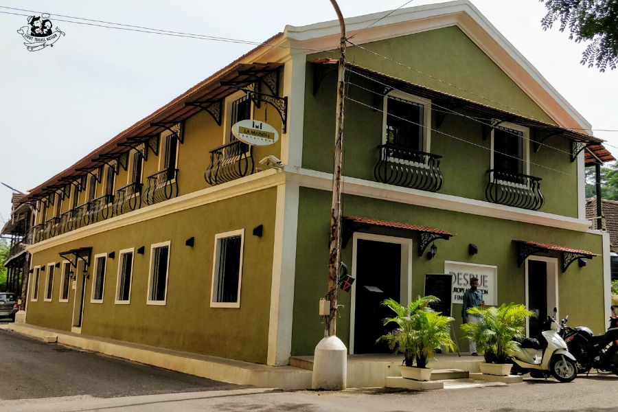 The Portuguese heritage of Goa's Fontainhas Latin Quarter is a main attraction in capital city, Panjim. Fontainhas was declared a UNESCO Heritage Zone in 1984. You'll be transported back in time as you wander past colorful old Portuguese homes, belonging to the last surviving Portuguese families of Goa. Narrow winding streets and lanes, quaint shops, art galleries, bakeries, and restaurants give it undeniable character #lighttravelaction #offbeatindia #goaindia #goaphotographyideas #goatravel