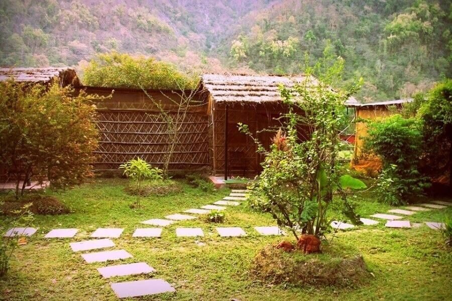hut-styled accommodation in Rishikesh