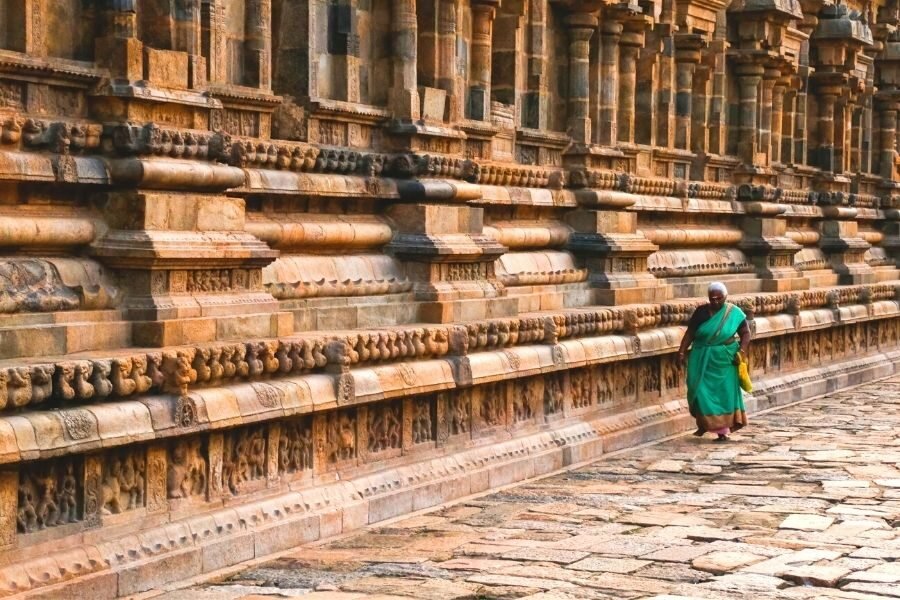 lighttravelaction-hindi-words