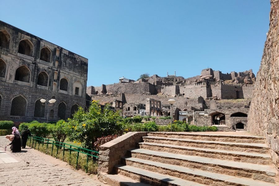 lighttravelaction-hyderabad-golcondafort